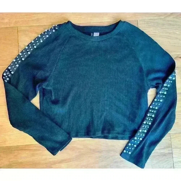 H&M Beaded Sleeve Sweater Size Large - Picture 1 of 6